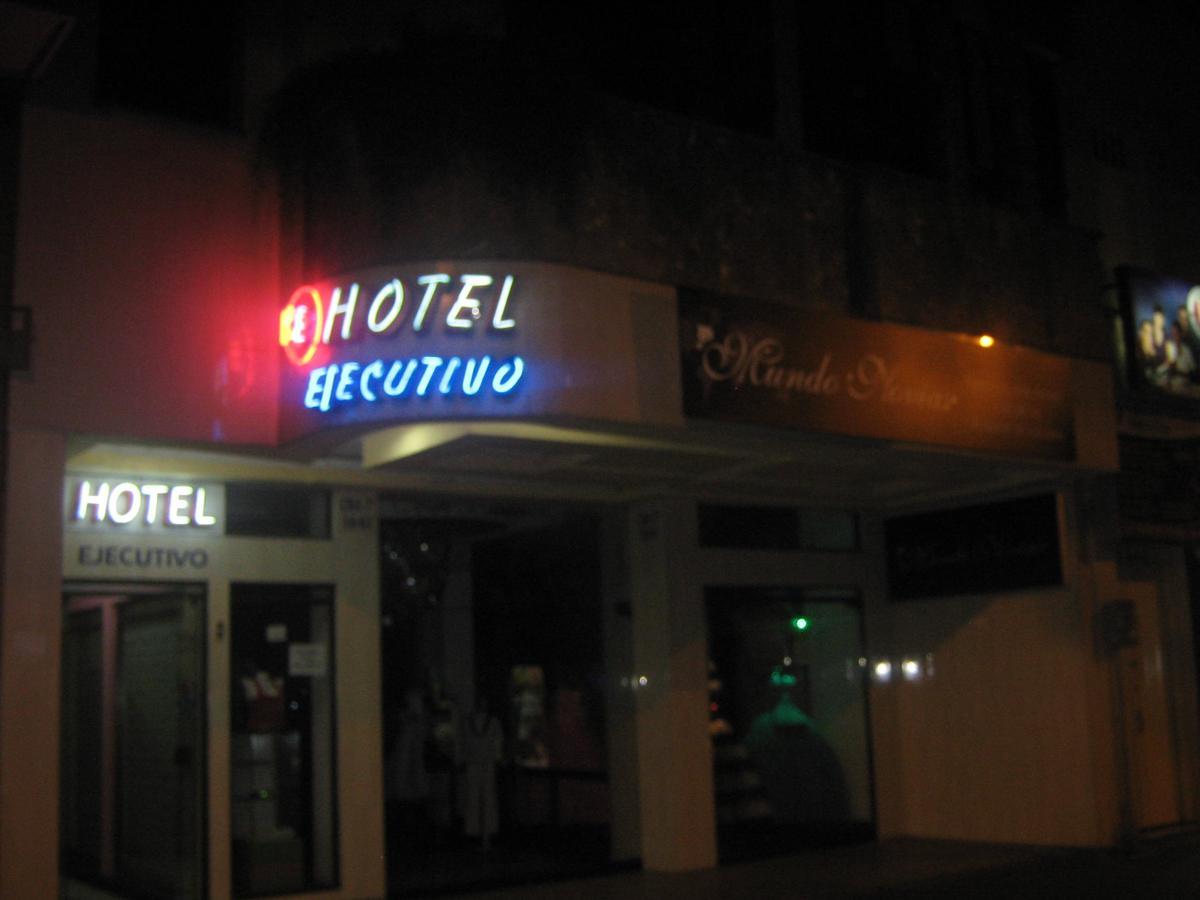 Hotel Ejecutivo Pereira Dış mekan fotoğraf