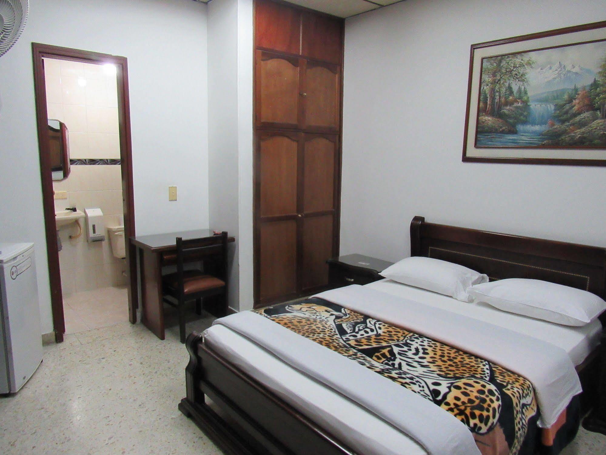 Hotel Ejecutivo Pereira Dış mekan fotoğraf