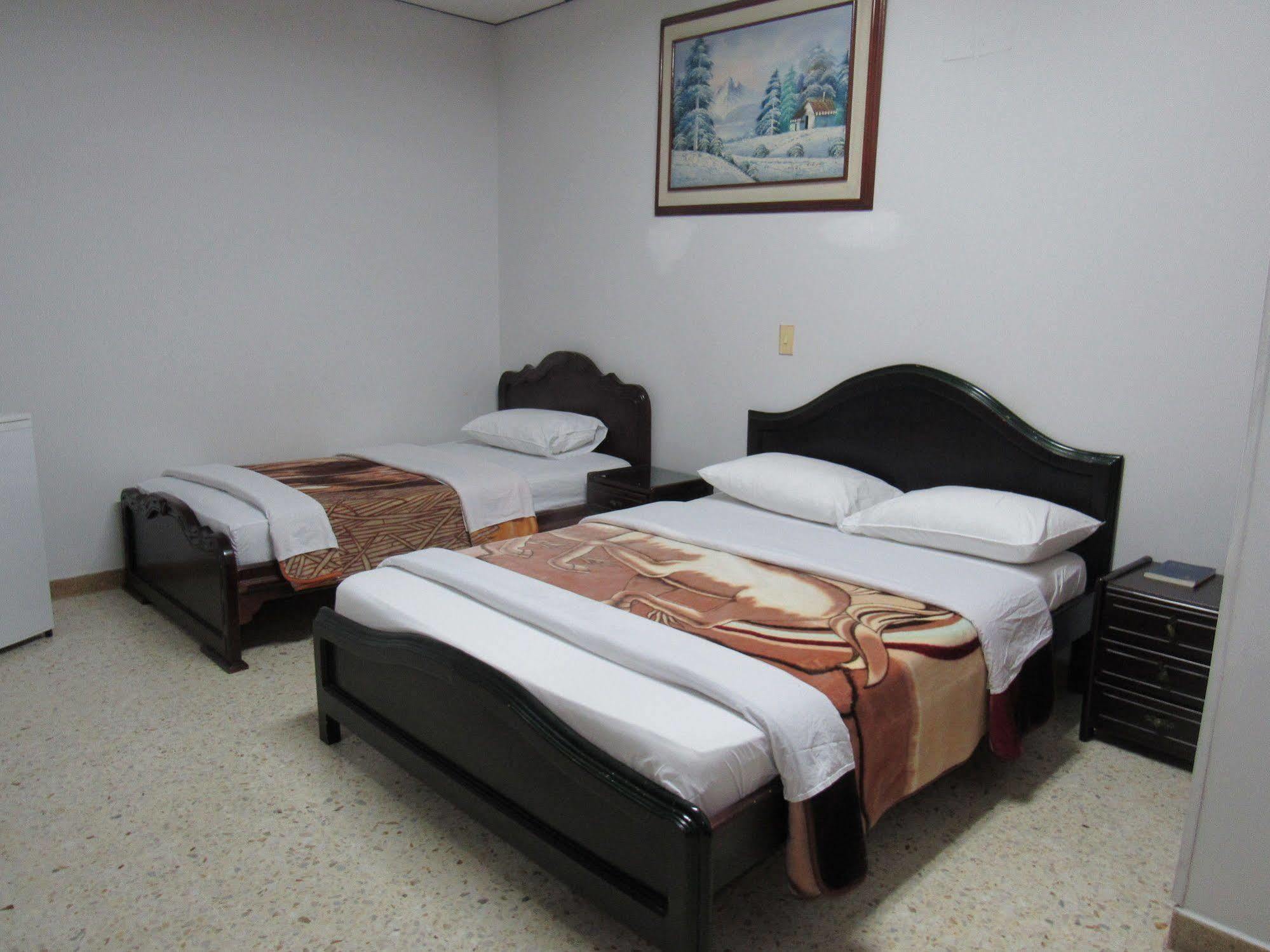 Hotel Ejecutivo Pereira Dış mekan fotoğraf